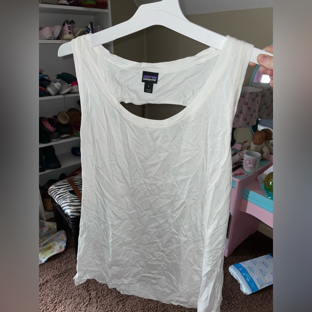 White tank
